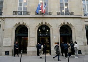 Proteste pro Gaza chiusa sede Sciences Po di Parigi