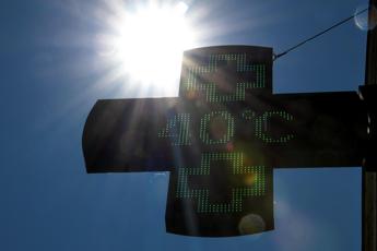 Caldo bollente con lanticiclone Minosse le previsioni meteo