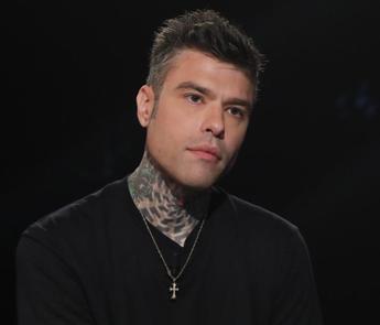 Fedez ricoverato al San Raffaele la bufala corre sui social