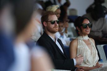 Harry e Meghan media Gb A rischio contratto milionario con