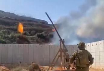 Israele usa catapulta che lancia palle di fuoco su Libano Video