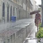 Maltempo in Toscana nubifragi a Castelfiorentino e Pitigliano fulmine su Basilica nel Pisano