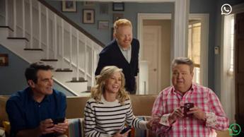 Modern Family la reunion nello spot di WhatsApp Video