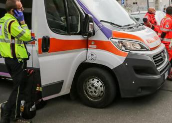 Roma auto investe due donne 89enne muore ferita la figlia