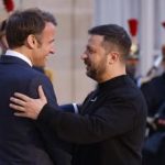 Ucraina lannuncio di Macron Francia dara aerei e formera soldati per Kiev