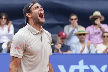 Berrettini vince il torneo di Kitzbuehel Gaston battuto in finale