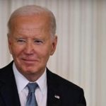 Biden intervista con gaffe Sono la prima donna di colore vicepresidente