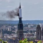 Francia vasto incendio nella cattedrale di Rouen