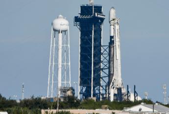 Guasto al motore fallito il lancio del razzo Falcon 9 di Space X