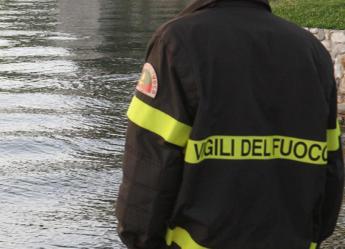 Macerata auto finisce in un lago per la pesca sportiva due morti