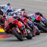 MotoGp Germania Bagnaia trionfa davanti ai fratelli Marquez. Cade Martin