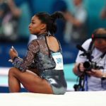 Parigi 2024 tutti gli occhi per Simone Biles anche Tom Cruise col fiato sospeso