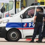 Parigi auto contro tavoli di bar un morto e 3 feriti gravi