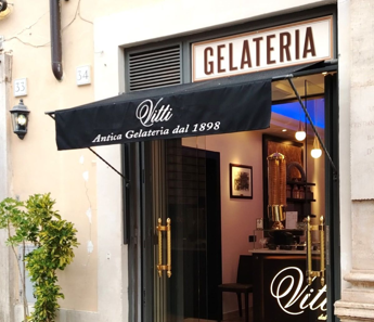 Roma accanto allo storico Caffe Vitti apre la Boutique del gelato