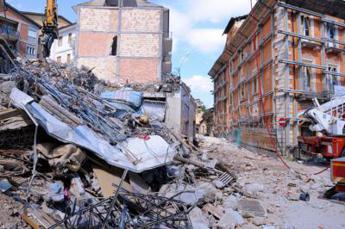 Terremoto lAquila sentenza Appello comportamento incauto studenti morti nessun risarcimento