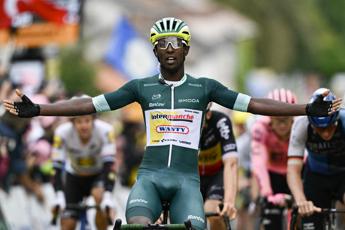 Tour de France Girmay vince anche lottava tappa