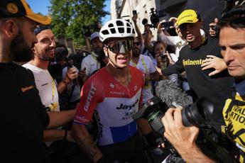 Tour de France Groenewegen vince la sesta tappa