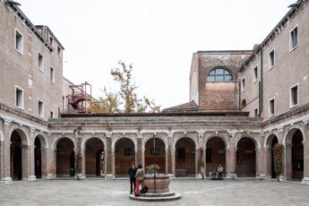 Universita Iuav a Venezia forma ingegneri e pianificatori di domani custodi di mare e ambiente