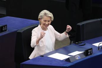 Von der Leyen rieletta grazie ai Verdi 401 si Fratelli dItalia vota contro Noi coerenti