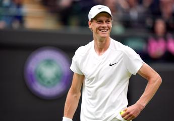 Wimbledon Sinner ai quarti di finale Shelton battuto in 3 set