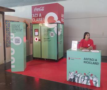 Al Meeting di Rimini Coca Cola Hbc Italia porta i compattatori per incentivare al riciclo