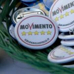 M5S scontro Grillo Conte. Parla il commercialista di Beppe Il simbolo e suo