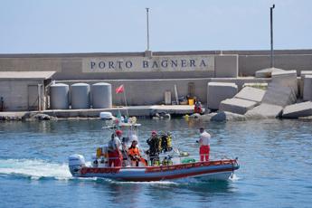 Naufragio Palermo ex comandante Bayesian Il portellone era chiuso