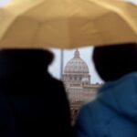 Allerta meteo a Roma forti piogge raffiche di vento e grandine