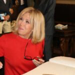 Brigitte Macron e trans ora dovranno pagare 8mila euro