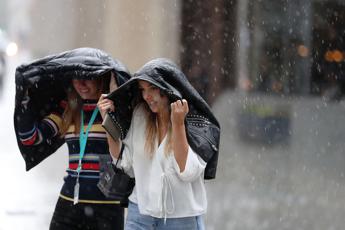 Caldo afoso ha ore contate arriva la pioggia come cambia il meteo