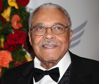 E morto James Earl Jones la voce di Darth Vader in Star Wars