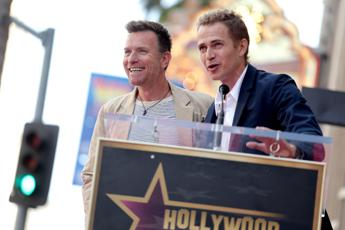 Ewan McGregor riceve la stella sulla Walk of Fame lomaggio di Hayden Christensen in stile Star Wars