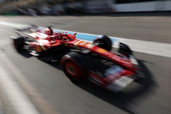 F1 Gp Baku Leclerc in pole davanti a Piastri e Sainz