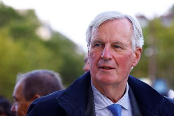 Francia lEliseo annuncia il nuovo governo Barnier