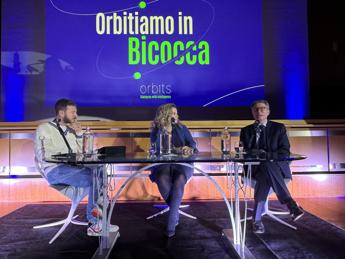 Ia alla Bicocca Orbitiamo in Bicocca. Dialogues with intelligence con filosofo Floridi