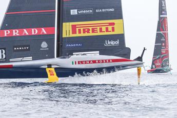 Luna Rossa contro Ineos oggi regata 3 e 4 finale Louis Vuitton Cup