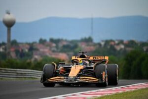 McLaren arriva lordine ala posteriore va modificata