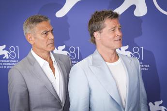 Mostra del cinema Clooney e Pitt a Venezia Maxi stipendio per Wolfs e una fake news