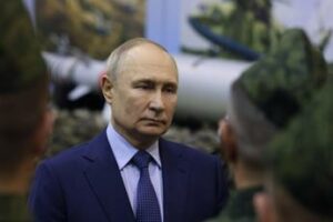 Putin Se Ucraina lancia missili Usa in Russia Nato e in guerra