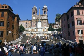 Su Trinita dei Monti bizzarrie francesi lo stupore dellesperto