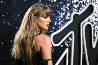 Taylor Swift artista piu premiata nella storia degli Mtv Awards