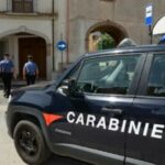 carabinieri auto 150x150 vV5Jdi