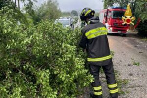 Allerta maltempo sullItalia fiumi osservati speciali in Emilia Romagna