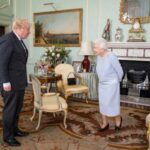 Boris Johnson e la rivelazione sulla regina Elisabetta II Aveva un cancro alle ossa