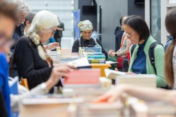 Buchmesse oggi la chiusura sale piene e record editori stranieri per presenza Italia