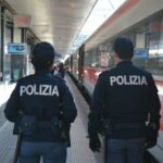 Capotreno accoltellato a Genova il 21enne arrestato Mi ha colpito con manganello