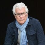 Ken Follett torna con un nuovo romanzo epico Vi racconto la costruzione di Stonehenge