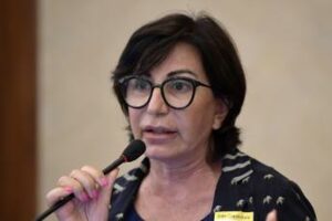 La microbiologa Maria Rita Gismondo va in pensione E linizio di una nuova vita