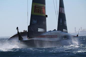 Louis Vuitton Cup Britannia batte Luna Rossa finale ora e 5 4