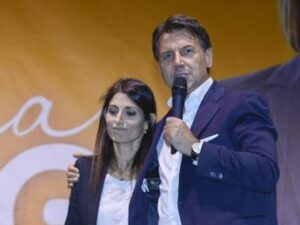 M5S cresce pressing su Raggi Spieghi se sta sabotando Conte